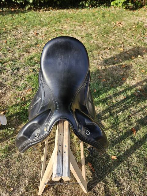 Selle dressage Devoucoux 