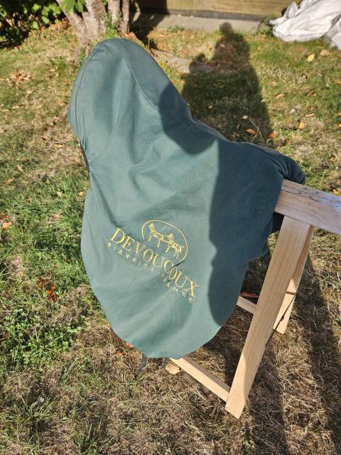Selle dressage Devoucoux 