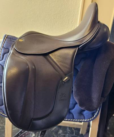 Selle Fairfax dressage 17.5