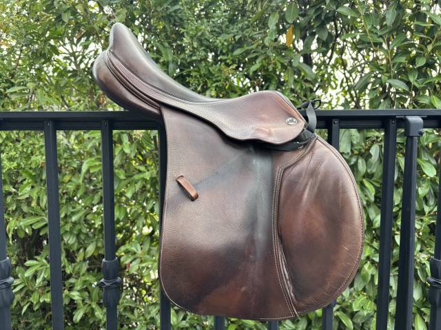 &Agrave; vendre - Selle Prestige 17&rsquo; 
