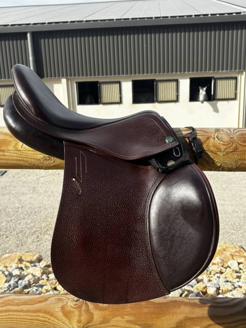 Selle Prestige Roma jump
