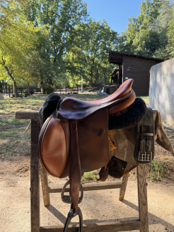 Selle &eacute;quitation Belloir 17,5