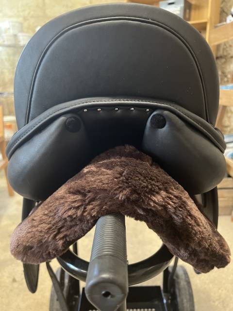 Selle dressage &Eacute;ric Thomas by Antares neuve T17 noire