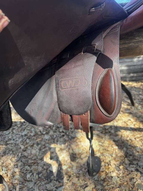 ? Selle CWD SE01 18&rdquo; &ndash; 3C &ndash; Marron &ndash; Tr&egrave;s bel &eacute;tat
