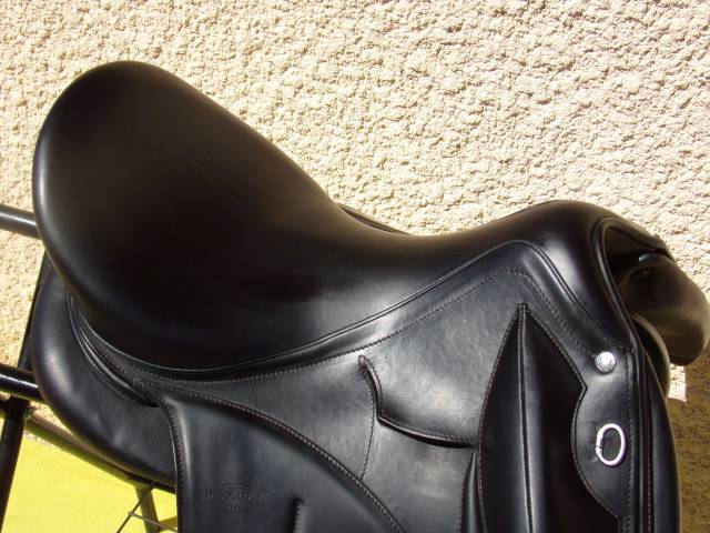 Selle Dressage Devoucoux Makila Lab E 17'5