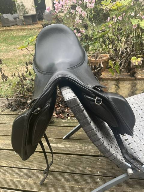 Selle Loxley endurance 17'5 noir