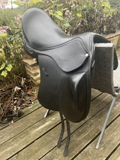 Selle Loxley endurance 17'5 noir