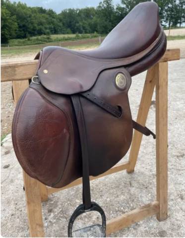 Selle Jean Luc Maurel   tres bon &eacute;tat 