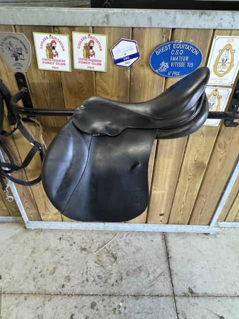 Selle Forestier &ndash; 16 pouces &ndash; 490 n&eacute;gociable