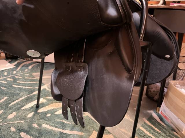 Selle obstacle 17,5 MEYER Noire 