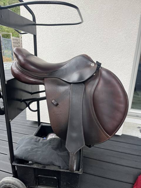 selle CWD 17 pouces 