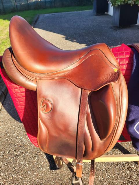 Selle Dressage Darroze 16,5