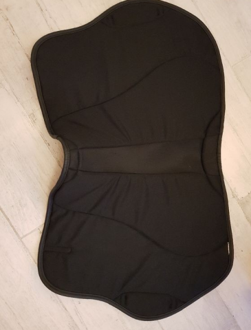 Tapis de selle noir NEUF