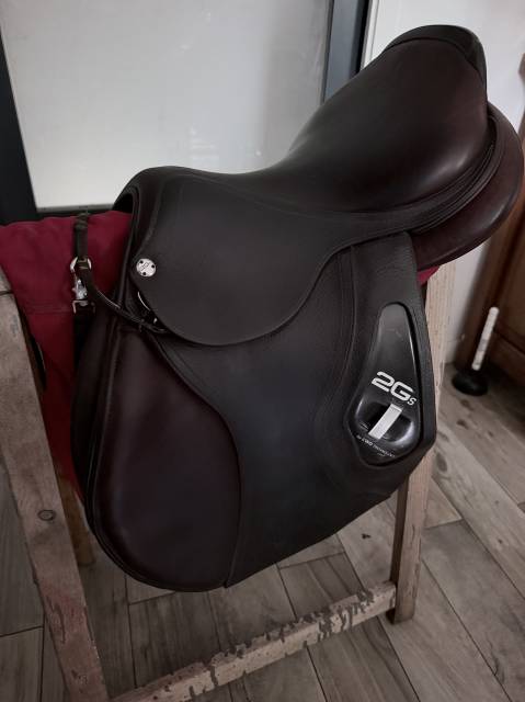 Selle CWD  taille 17  SE25 001 02L