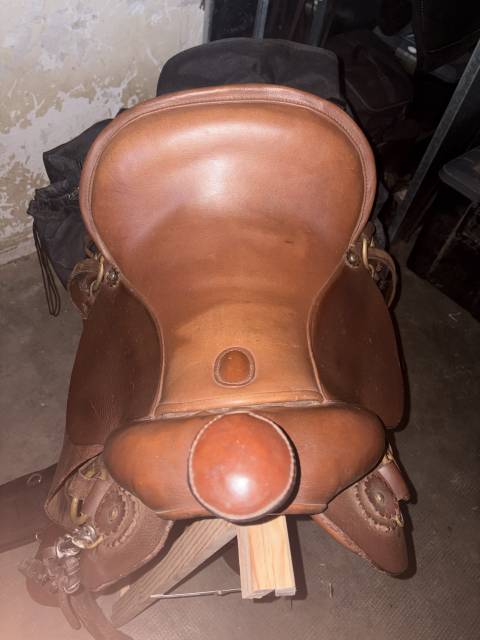 Selle cathare grand confort randonn&eacute;e Cheval Paradis 