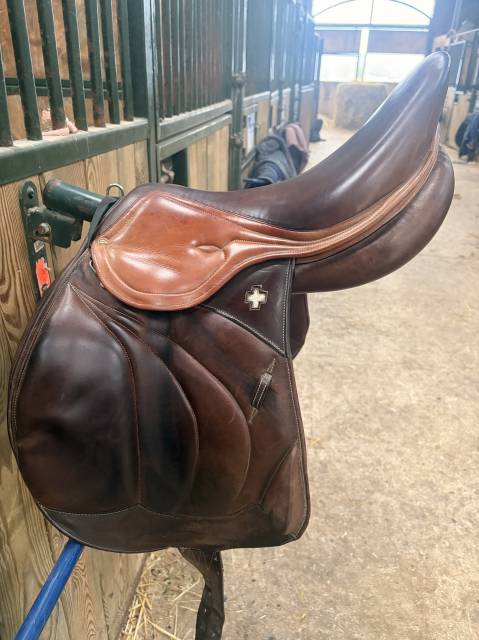 Selle mono quartier 17,5 pouces 