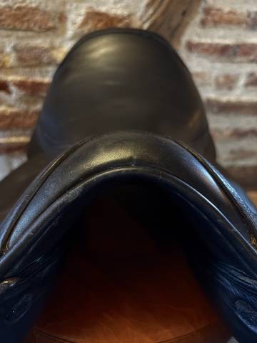 Selle Forestier Club - 17'' - arcade ouverte - noire