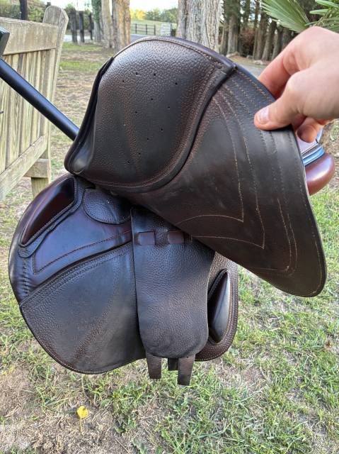 Selle cwd 2gs mademoiselle close contacte 