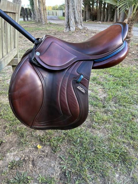 Selle cwd 2gs mademoiselle close contacte 