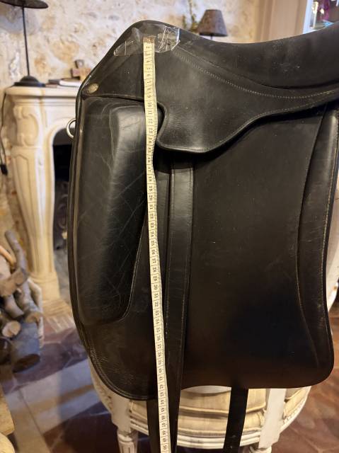 Selle de dressage Aulion taille 16,5