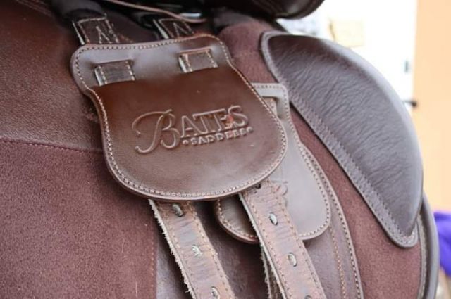 Selle Bates mixte 17.5