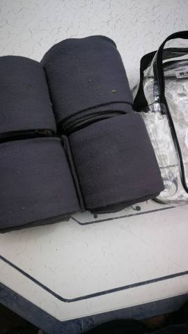 Bandes de polo grises 