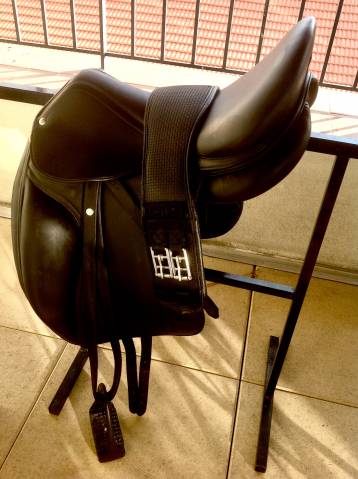 Selle dressage Forestier Ilium 17.5"