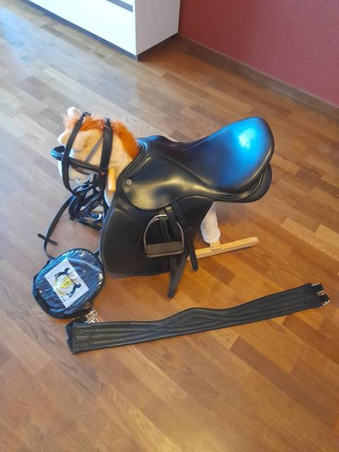 SELLE RIDER PRO 17,5 POUCES 