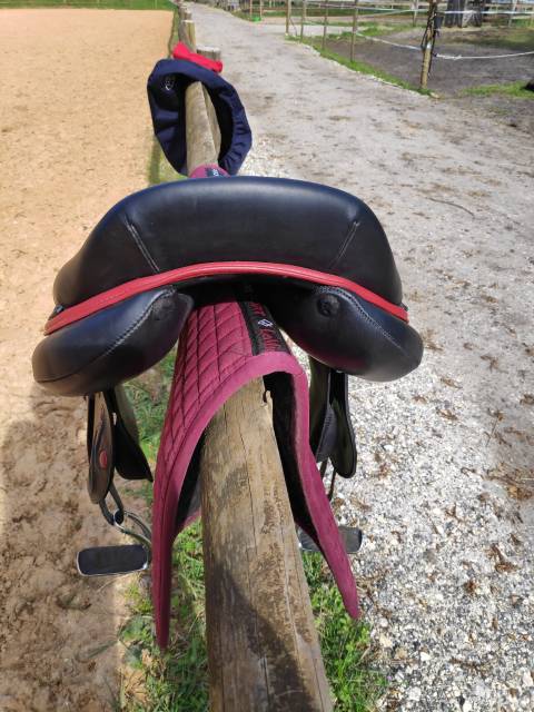 Selle en cuir mixte Ab&eacute;lis 
