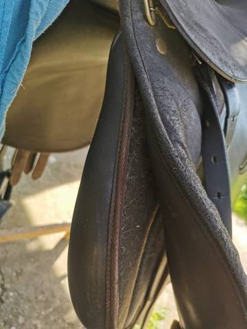 selle wintec cair 2000 17'' marron avec défauts