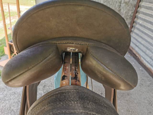 selle wintec cair 2000 17'' marron avec défauts