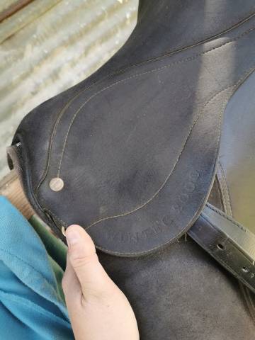 selle wintec cair 2000 17'' marron avec défauts