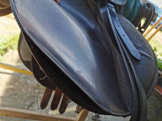 selle wintec cair 2000 17'' marron avec défauts