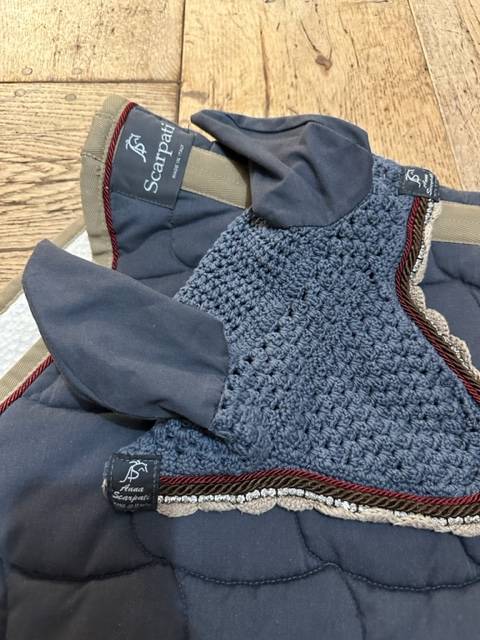 TAPIS GRIS BLEU ENSEMBLE ANNA SCARPATI