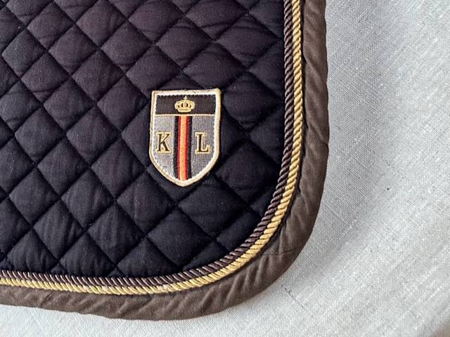 SUPERBE TAPIS ENSEMBLE KINGSLAND MARRON