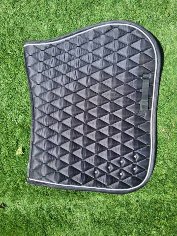 Ensemble tapis et bonnet fouganza 