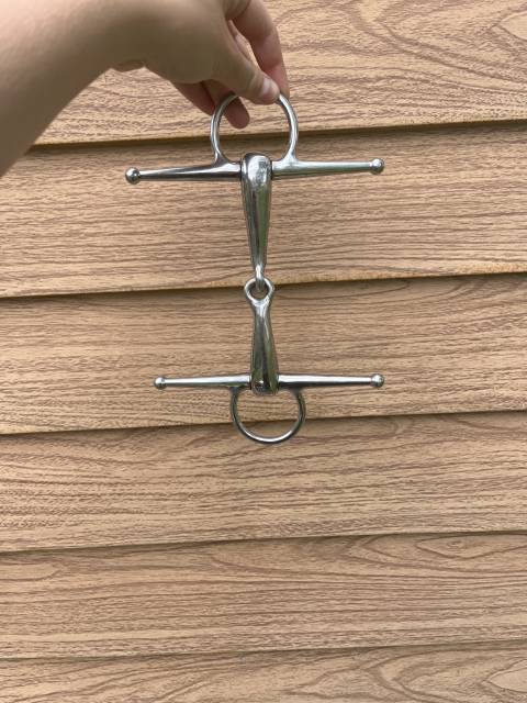 Mors &agrave; aiguille 