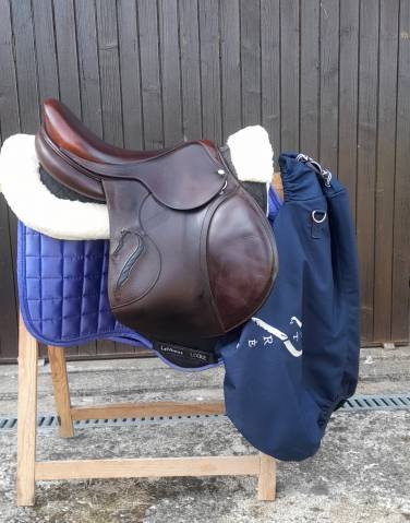 Selle Antar&egrave;s mod&egrave;le connexion