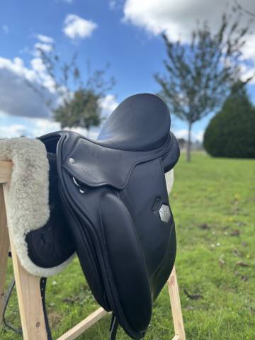 Selle de dressage Marie France 
