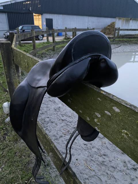 Selle de dressage Delgrange