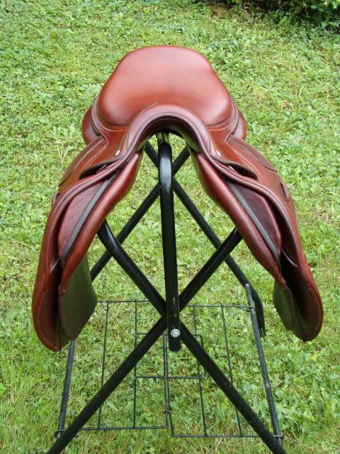 Selle CWD SE03 Doublée Veau 17'