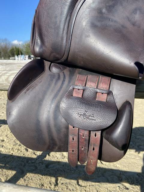 Selle jumping Emporio de chez Equipe