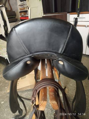 Selle de dressage Antarès Cadence 17,5"