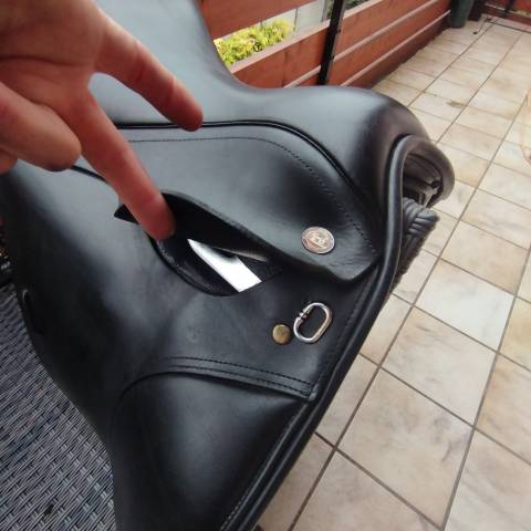 Selle Kent&Master > Thorowgood T4 T8 COB cuir 17 pouces