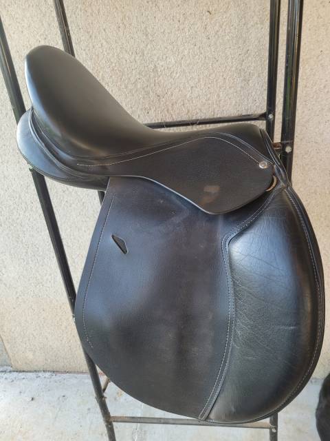 Selle cuir fouganza 17,5"