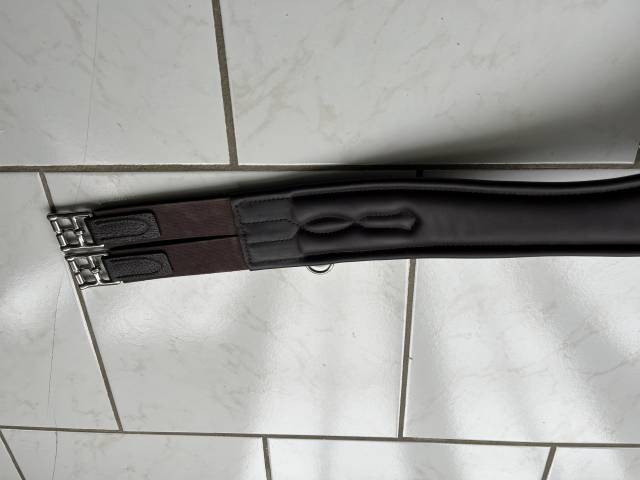 Sangle bavette cuir 145 neuve 