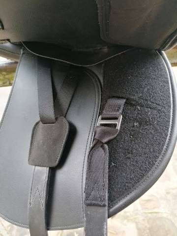 SELLE DE DRESSAGE PONEY