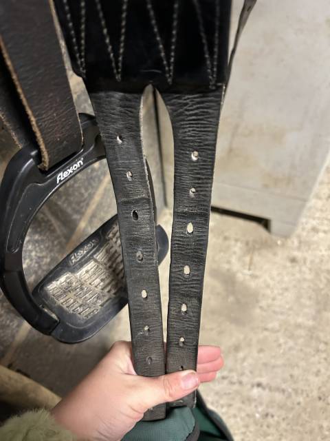 Selle de dressage devoucoux 