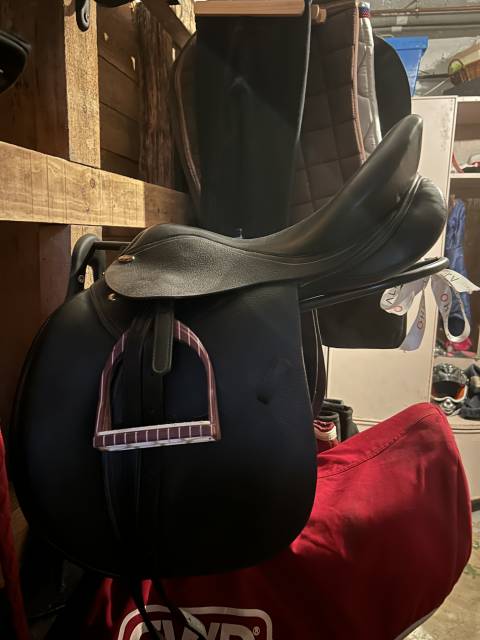 Selle &Eacute;ric Thomas 