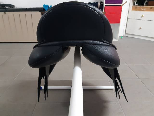 Selle mixte WINTEC 500 hart 17,5 pouces